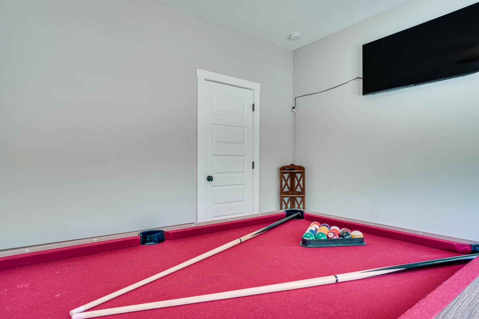 Вилла Stunning Helen Getaway With Hot Tub And Ev Charger! Экстерьер фото